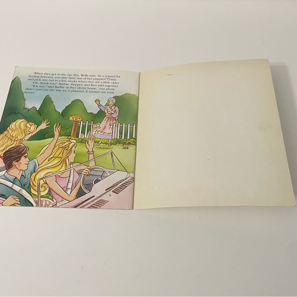 Vintage Barbie A Picnic Surprise Book - Picture 12 of 13